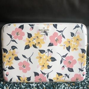 Kate Spade New York Universal Padded Laptop Sleeve Case 15" Lily Bloom NWT